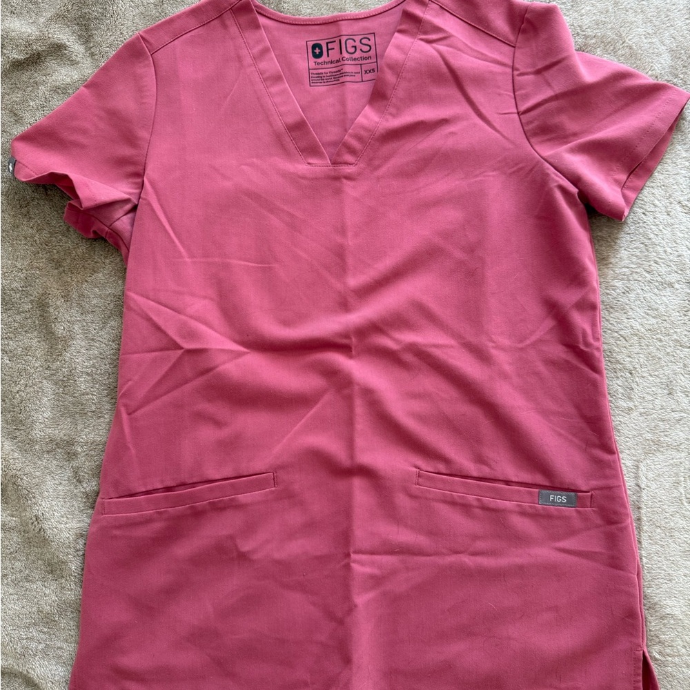 Figs Women's Pink Short Sleeve Tee